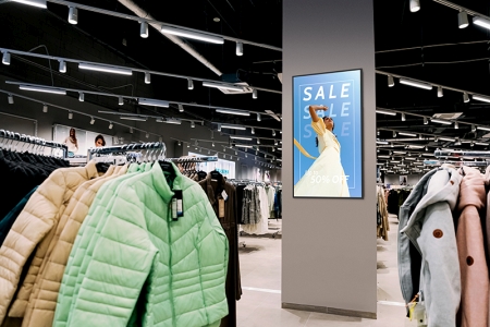 economy-professional-monitors-gallery-06