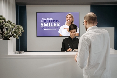 economy-professional-monitors-gallery-07