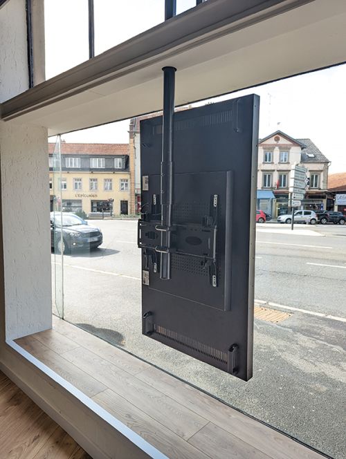 ultra-high-window-displays-gallery-26